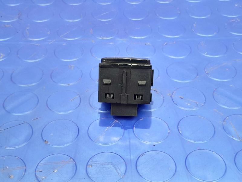 2017-2019 Jaguar XE Driver Door Lock Control Switch Genuine OEM T2H4025