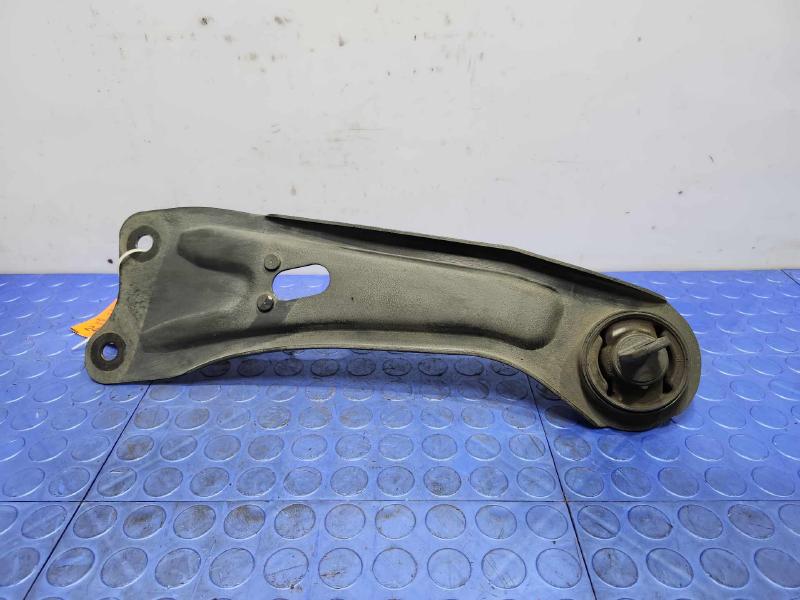 2017 Kia Niro Lower Control Arm Rr
