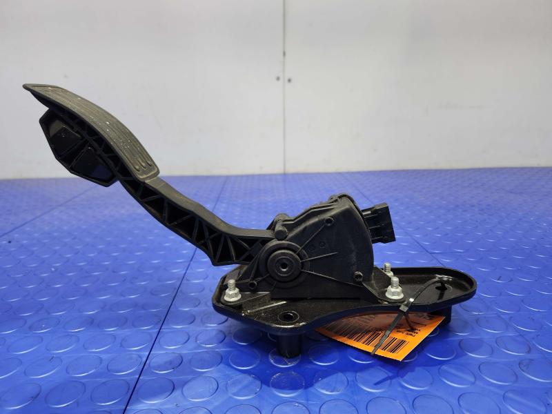 2011 Infiniti QX56 Pedal Assembly