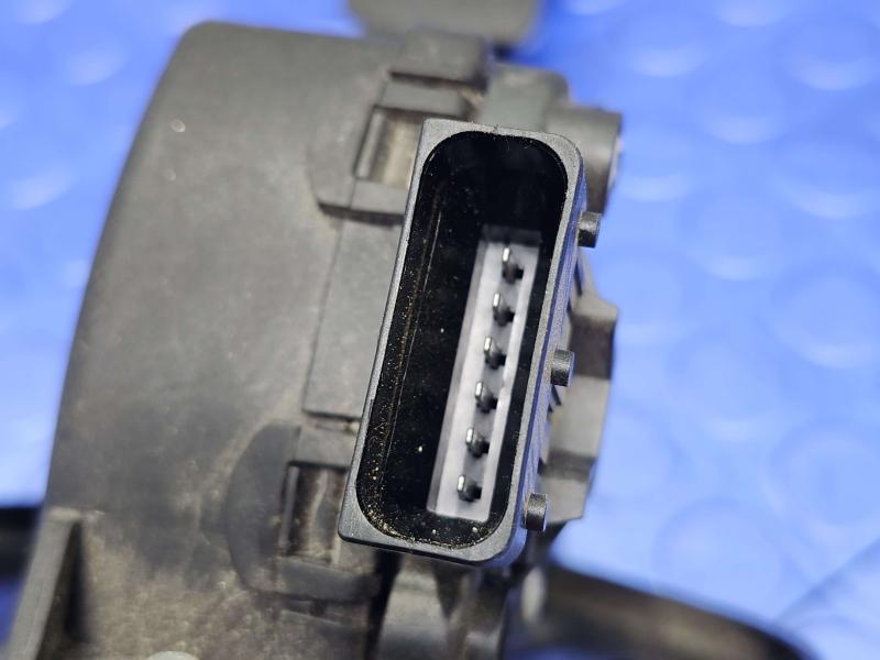 2011 Infiniti QX56 Pedal Assembly