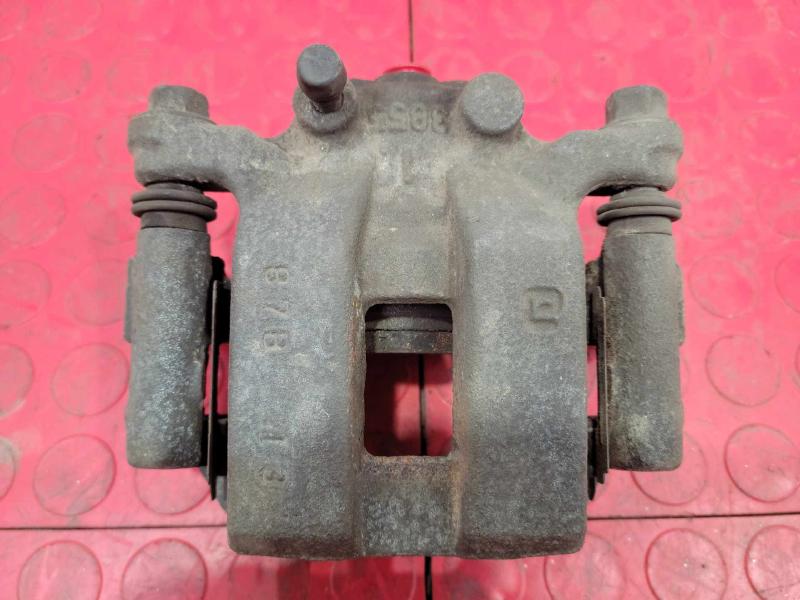 2018 Nissan Rogue Sport Caliper