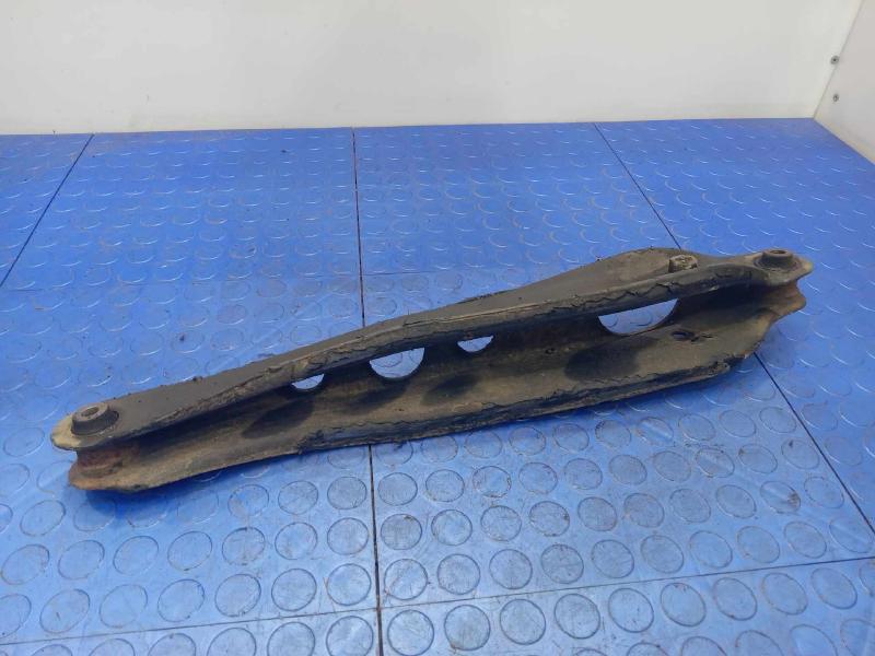 2001 Honda CR-V Lower Control Arm Rr