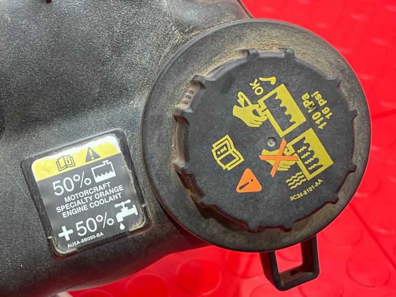 2012 Ford Taurus Coolant Recovery Bottle