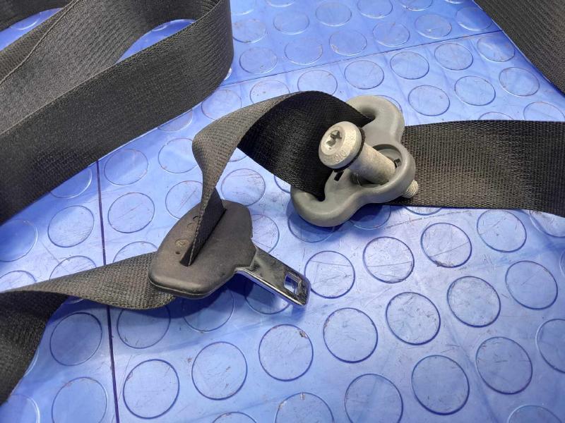 2011 Ford F-250 Super Duty Rear Seat Belt