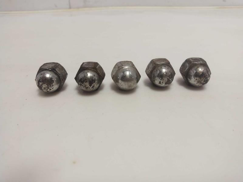 2009 Subaru Forester Lug Nuts