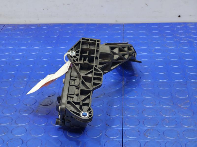 2012 GMC Yukon Pedal Assembly