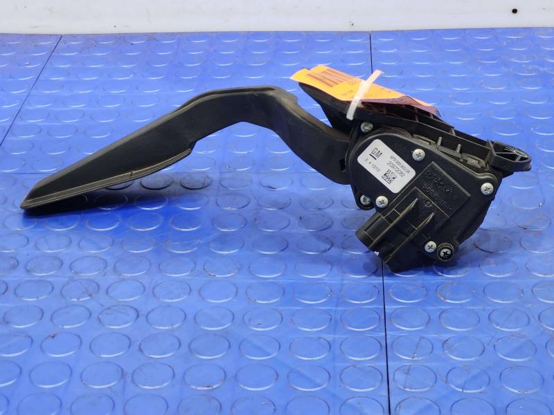 2012 GMC Yukon Pedal Assembly