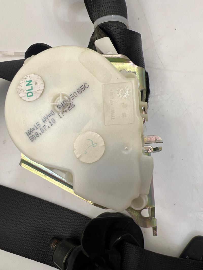 2011 Jaguar XF Rear Seat Belt