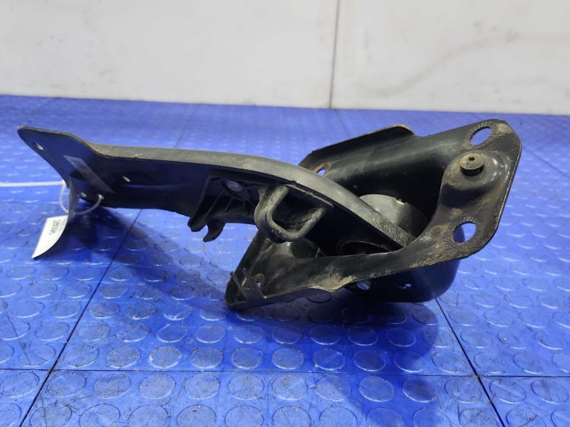 2020 Volkswagen Passat Lower Control Arm Rr
