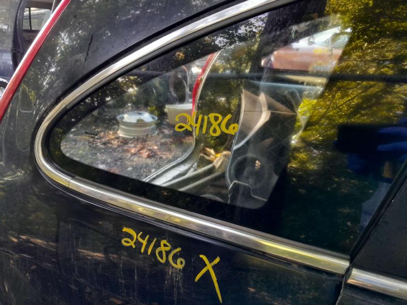 2007-2011 Honda CR-V Quarter Glass Right Passenger Side w/o Tint OEM 73511SXSA11 ,RH
