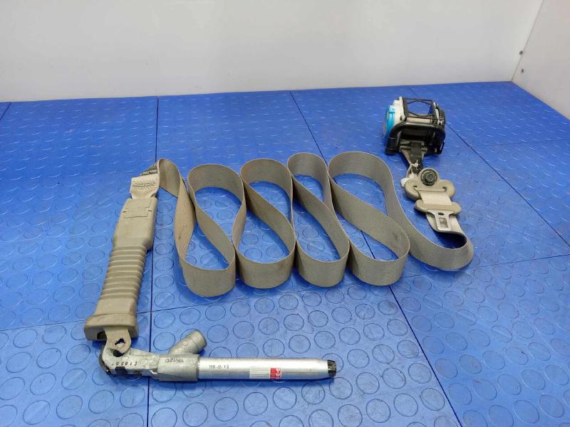 2017 Kia Sedona Front Seat Belt