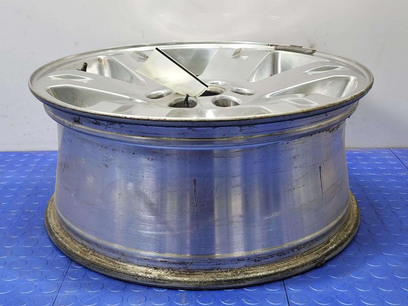 2012 GMC Yukon Wheel