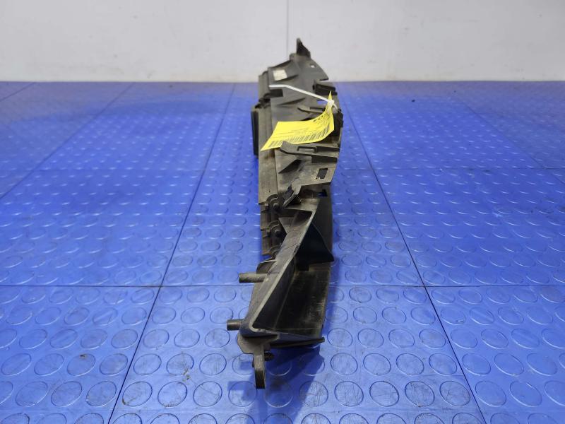 2015-2017 Chrysler 200 Front Radiator Shutter Assembly Genuine OEM 68200289AC