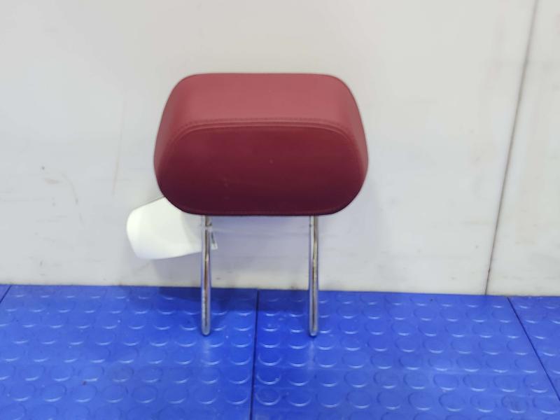 2018 Alfa Romeo Giulia Headrest