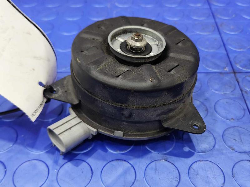 2010-2015 Toyota Prius Cooling Fan Motor Left Driver Side OEM 1636337020
