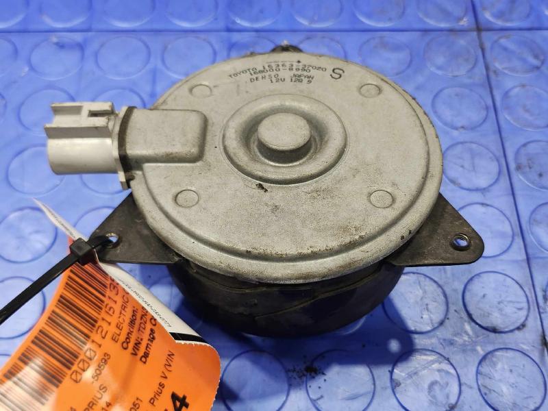 2010-2015 Toyota Prius Cooling Fan Motor Left Driver Side OEM 1636337020