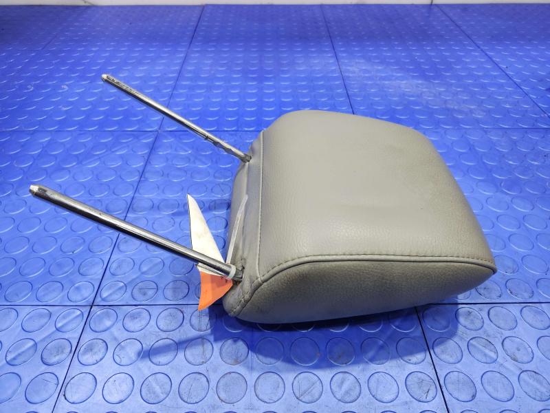 2006 Ford Mustang Headrest