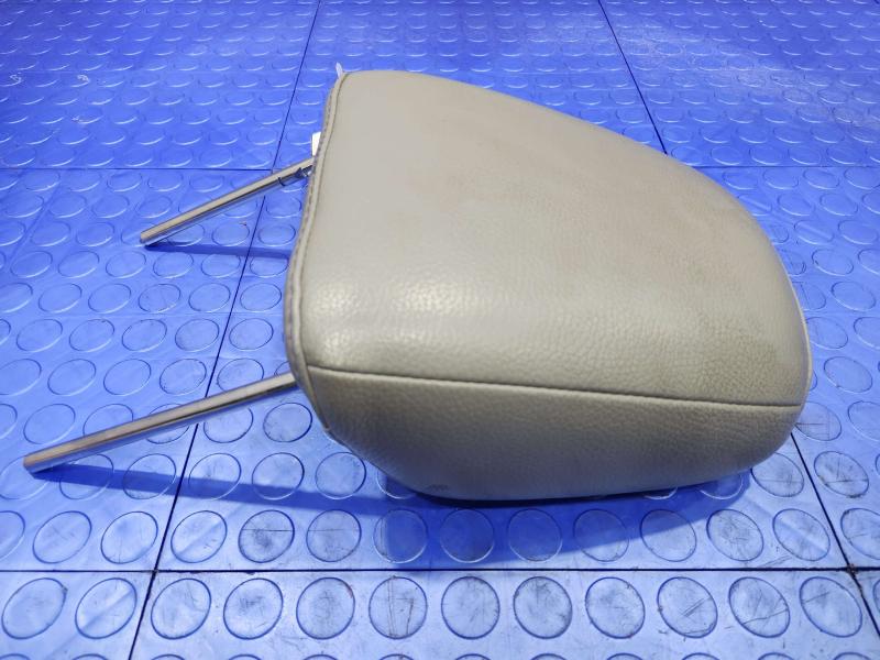 2006 Ford Mustang Headrest