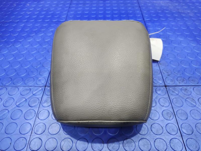 2006 Ford Mustang Headrest