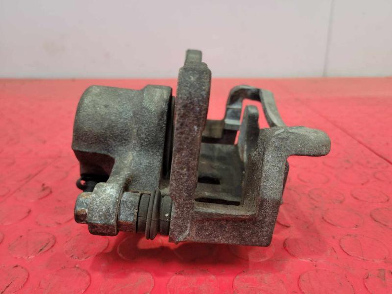 2008 Saturn Vue Caliper