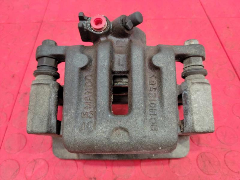 2008 Saturn Vue Caliper