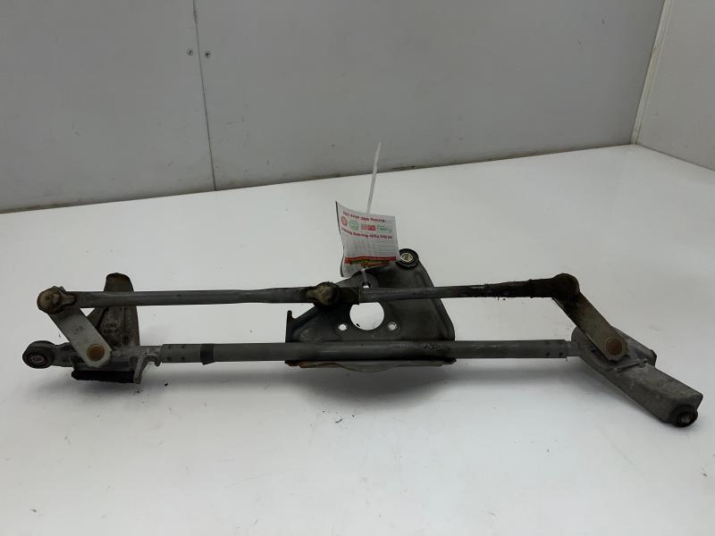 2001 - 2005 Toyota Rav4 Windshield Wiper Linkage OEM 8515042090