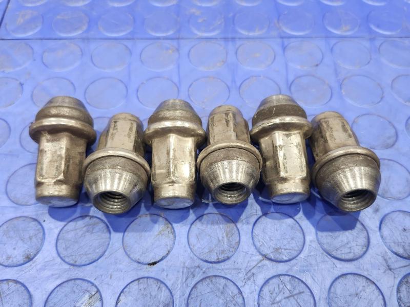 2013 Ford F-150 Lug Nuts
