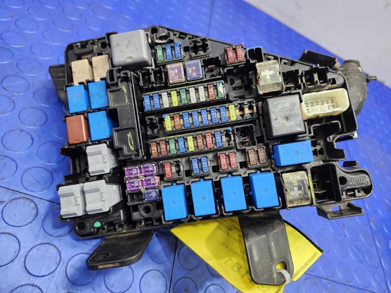 2015 Subaru Legacy Engine Fuse Box