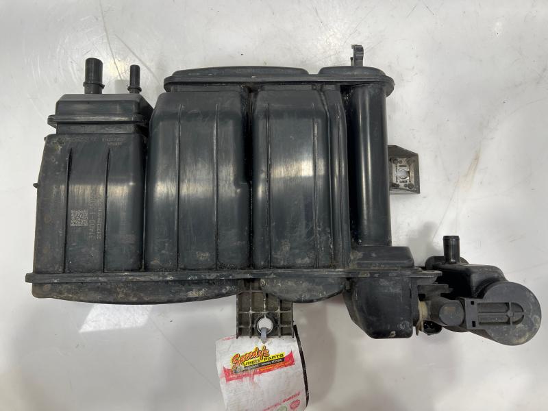 2017 - 2020 Hyundai Elantra 2.0L Sedan Fuel Vapor Charcoal Canister OEM  31420F3500