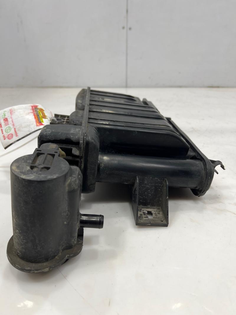 2017 - 2020 Hyundai Elantra 2.0L Sedan Fuel Vapor Charcoal Canister OEM  31420F3500