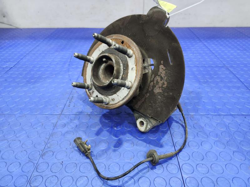 2015 GMC Yukon XL Spindle Knuckle Front
