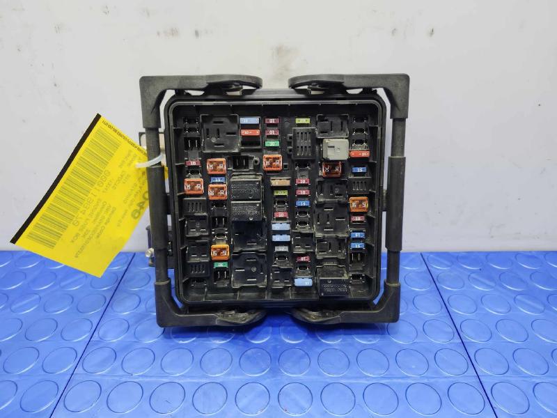 2014 Cadillac CTS Engine Fuse Box