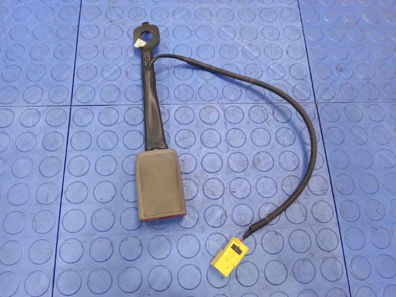 2017 Kia Sedona Front Seat Belt