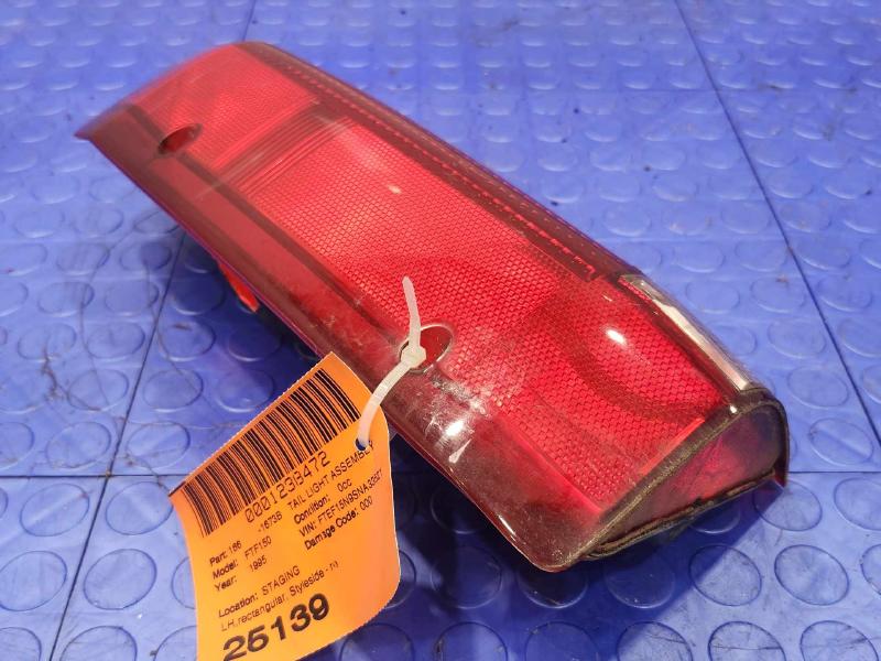 1995 Ford F-150 Tail Light Assembly