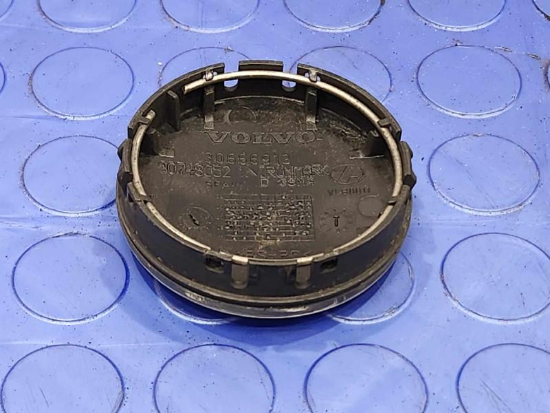2012 Volvo XC60 Center Cap