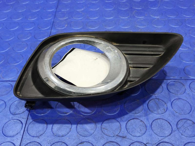 2011 Toyota Camry Grille