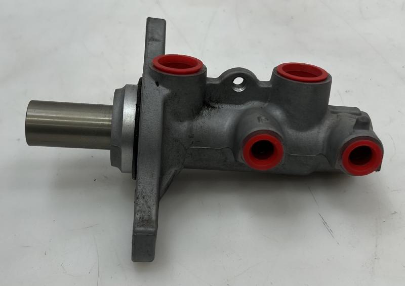 2019 - 2023 Kia Rio Brake Master Cylinder Assembly OEM 58510H9260