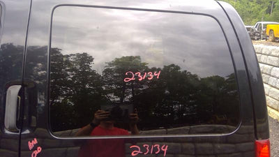 2005 - 2015 Nissan Xterra Quarter Glass LH Driver Side OEM 83307EA00B