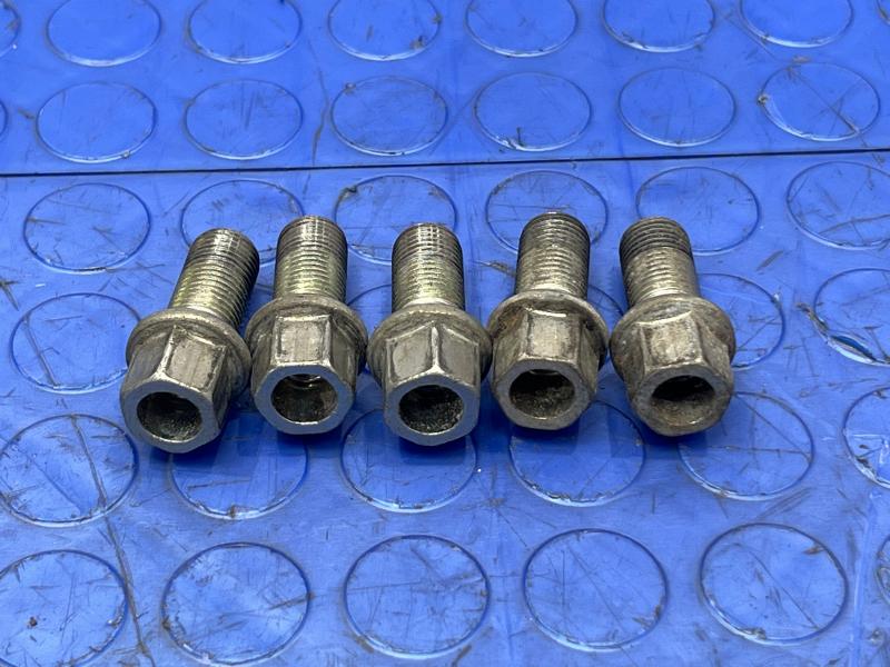 2016 Audi A3 Lug Nuts