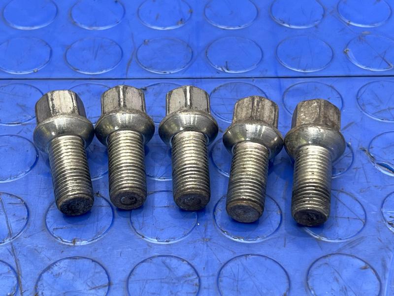 2016 Audi A3 Lug Nuts