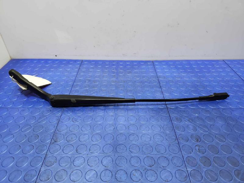 2014 Mercedes Sprinter Wiper Arm