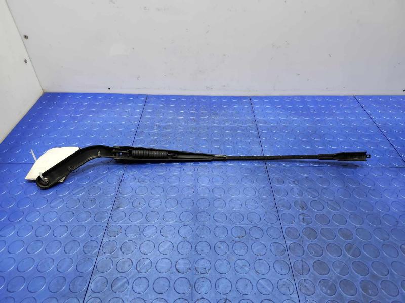 2014 Mercedes Sprinter Wiper Arm
