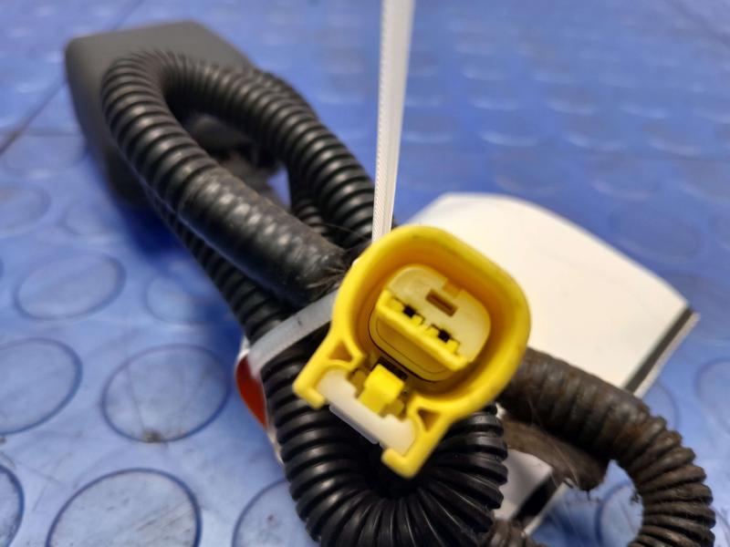2015 Subaru Crosstrek Front Seat Belt