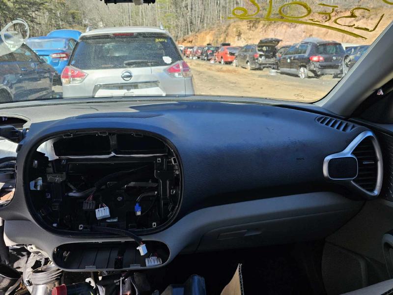 2023 Kia Soul Dash Panel