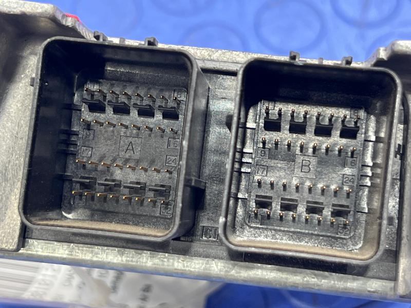 2012-2013 Dodge Durango SRS Restraint Control Module Genuine OEM 68025610AH
