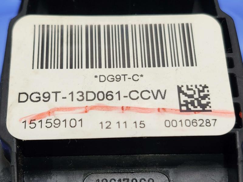 2013 Ford Fusion Headlight Switch (Dash Mtd)