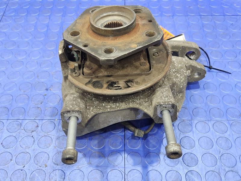 2011 Maserati Quattroporte Rear Knuckle/Stub Axle