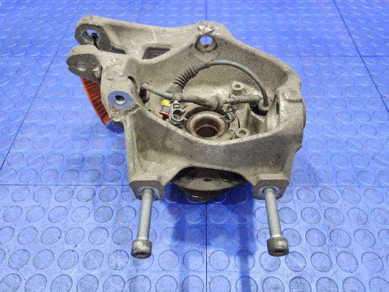 2011 Maserati Quattroporte Rear Knuckle/Stub Axle
