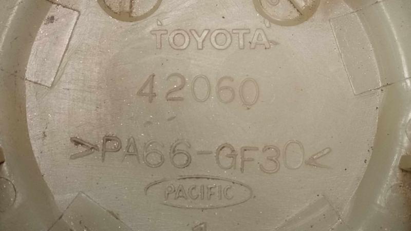 2001-2005 Toyota RAV4 Steel Wheel Center Cap Genuine OEM 4260342060