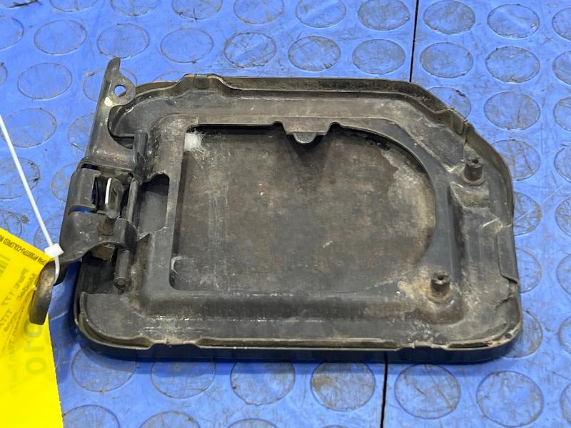 2008 Nissan Titan Fuel Tank Door